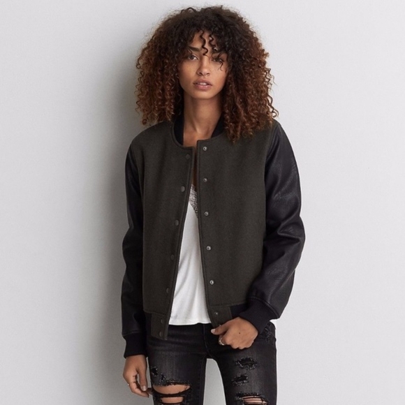 AEO bomber jacket - Picture 1 of 6